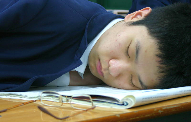 Kore'de öğrenciler uykusuz kalıyor