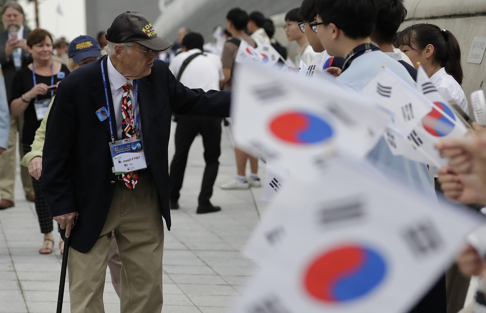 Kore, Bir 'K' tutturmuş Gidiyor Ama